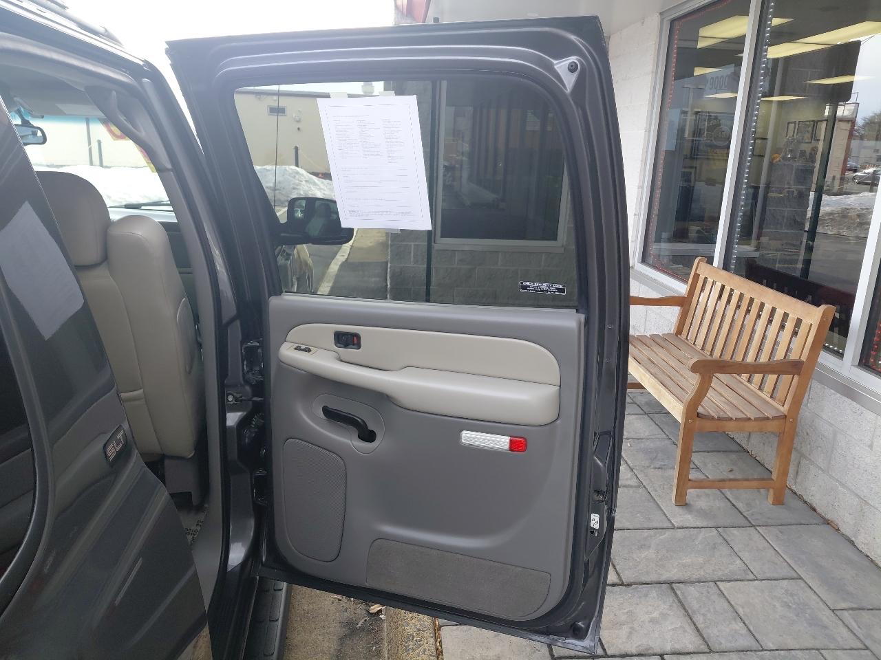 GMC Yukon XL 4dr 1500 SLT 2002