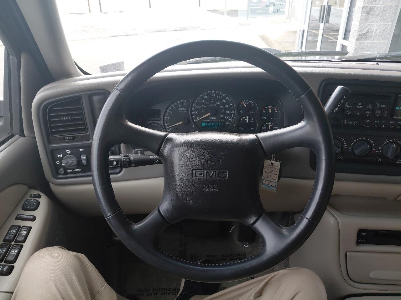 GMC Yukon XL 4dr 1500 SLT 2002