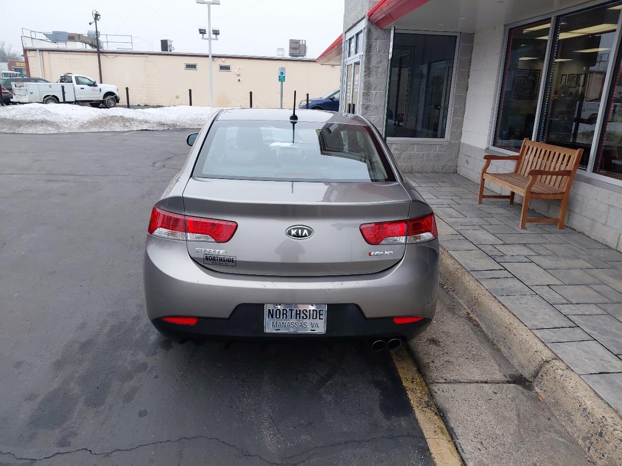 Kia Forte Koup 2dr Cpe Auto SX 2010