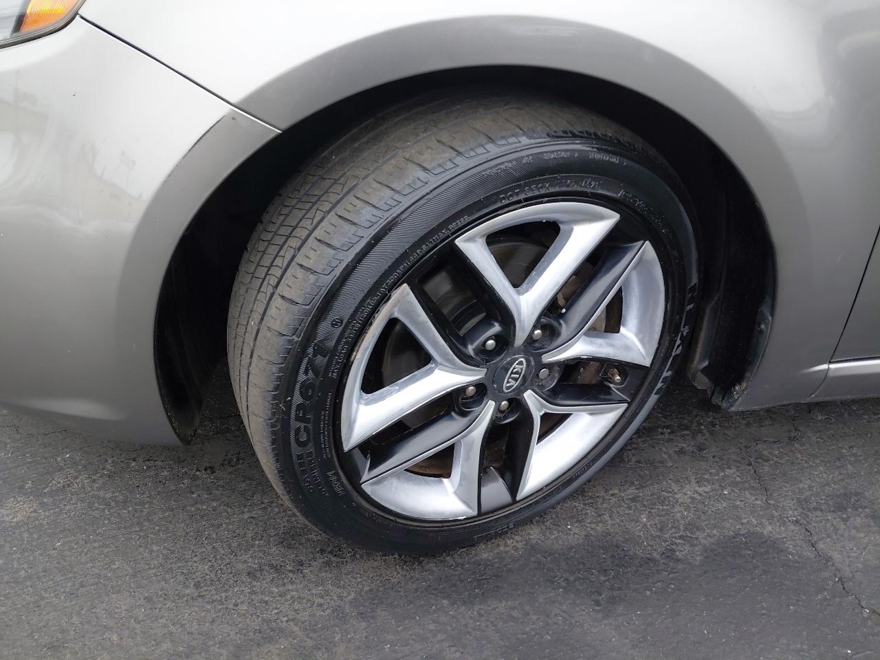 Kia Forte Koup 2dr Cpe Auto SX 2010