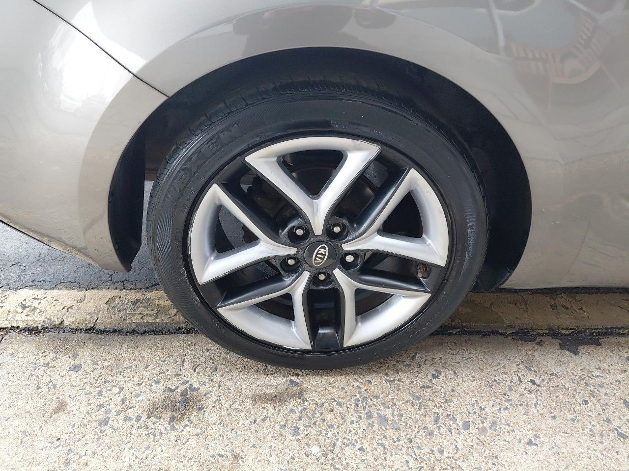 Kia Forte Koup 2dr Cpe Auto SX 2010