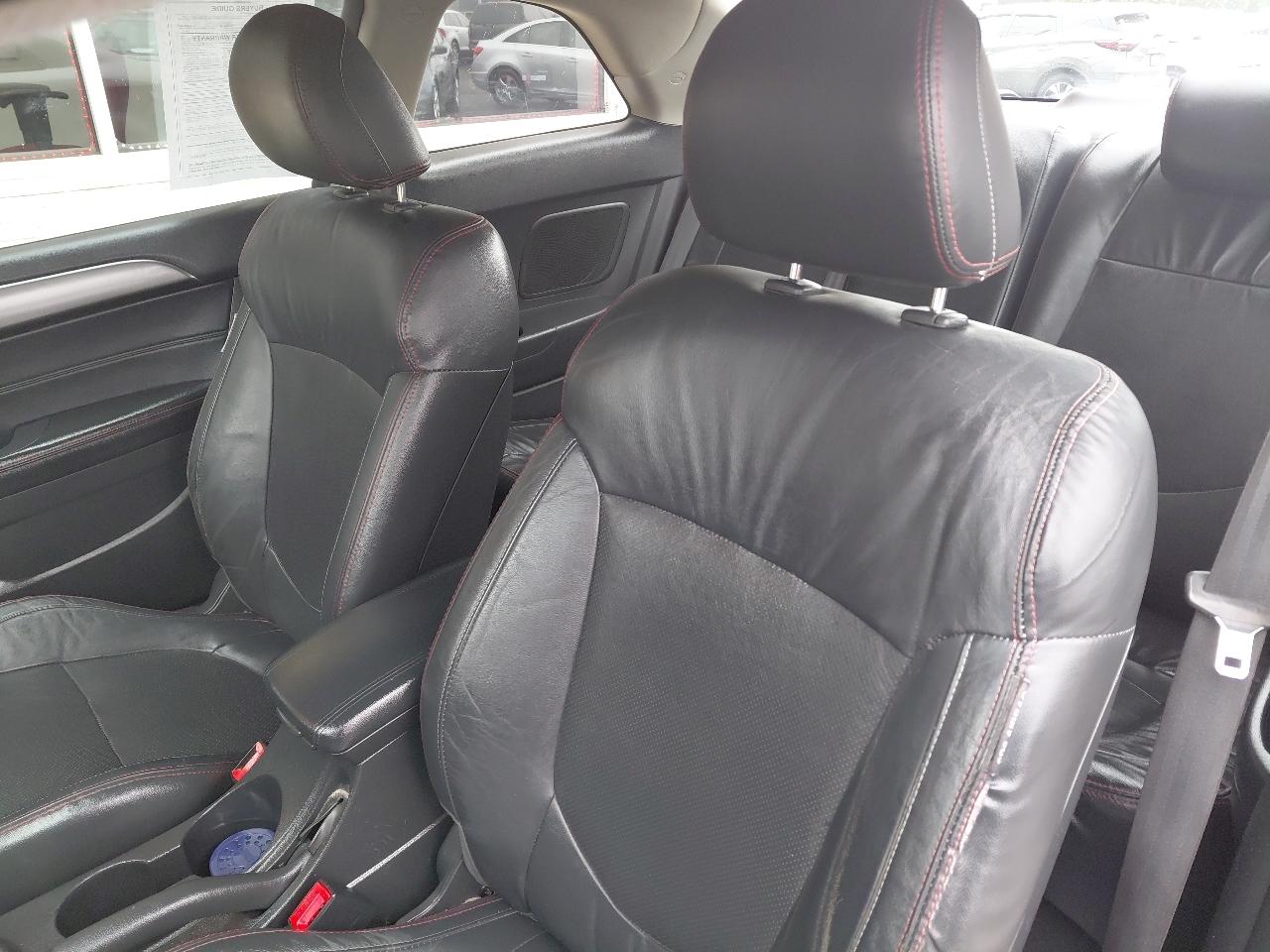 Kia Forte Koup 2dr Cpe Auto SX 2010