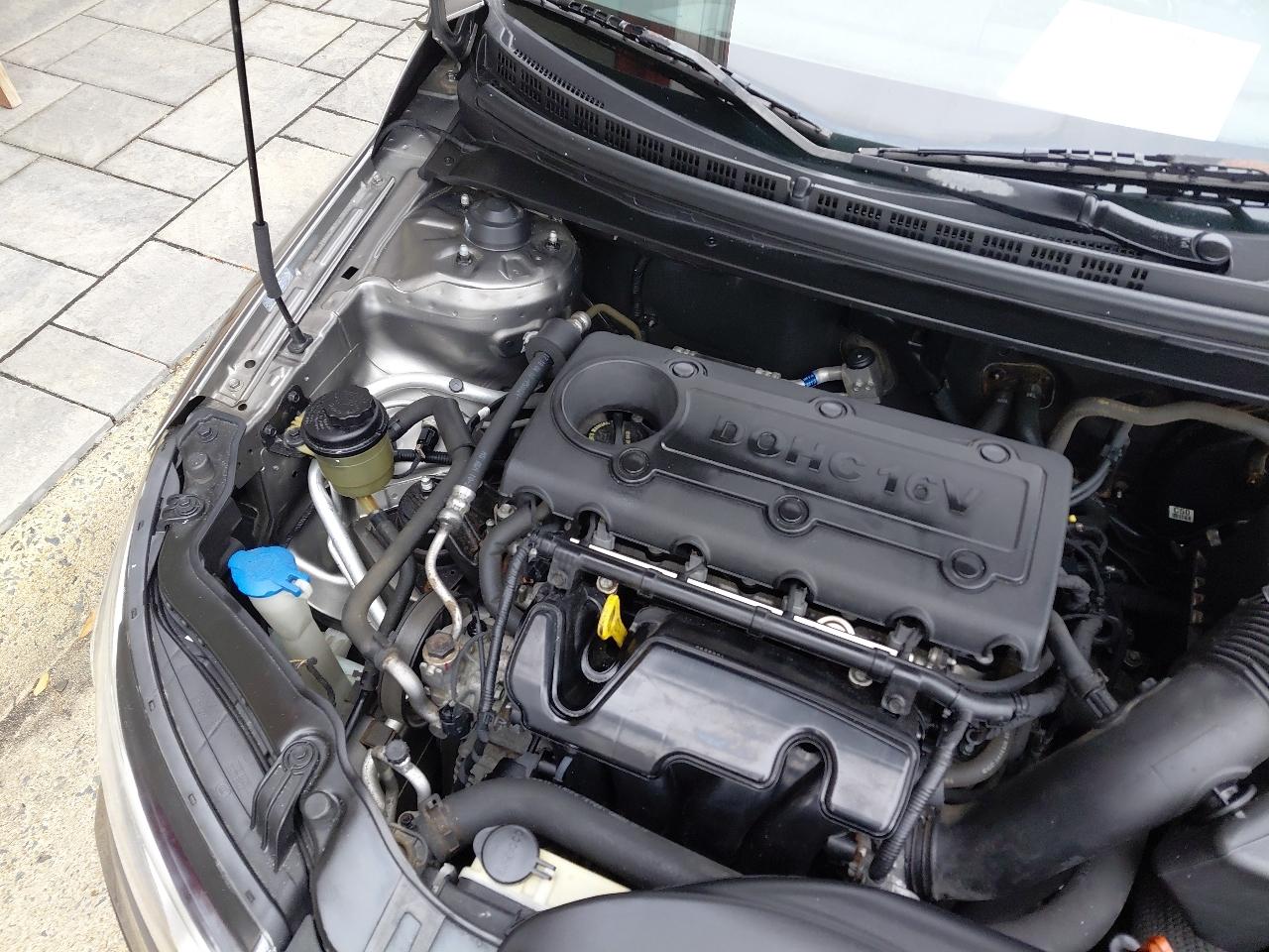 Kia Forte Koup 2dr Cpe Auto SX 2010