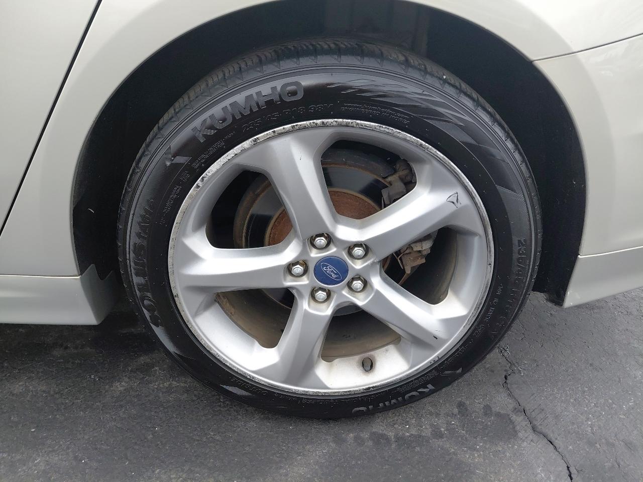 Ford Fusion 4dr Sdn SE FWD 2016