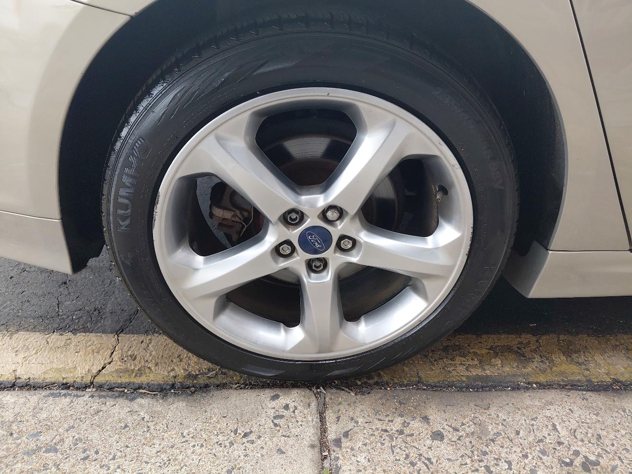 Ford Fusion 4dr Sdn SE FWD 2016