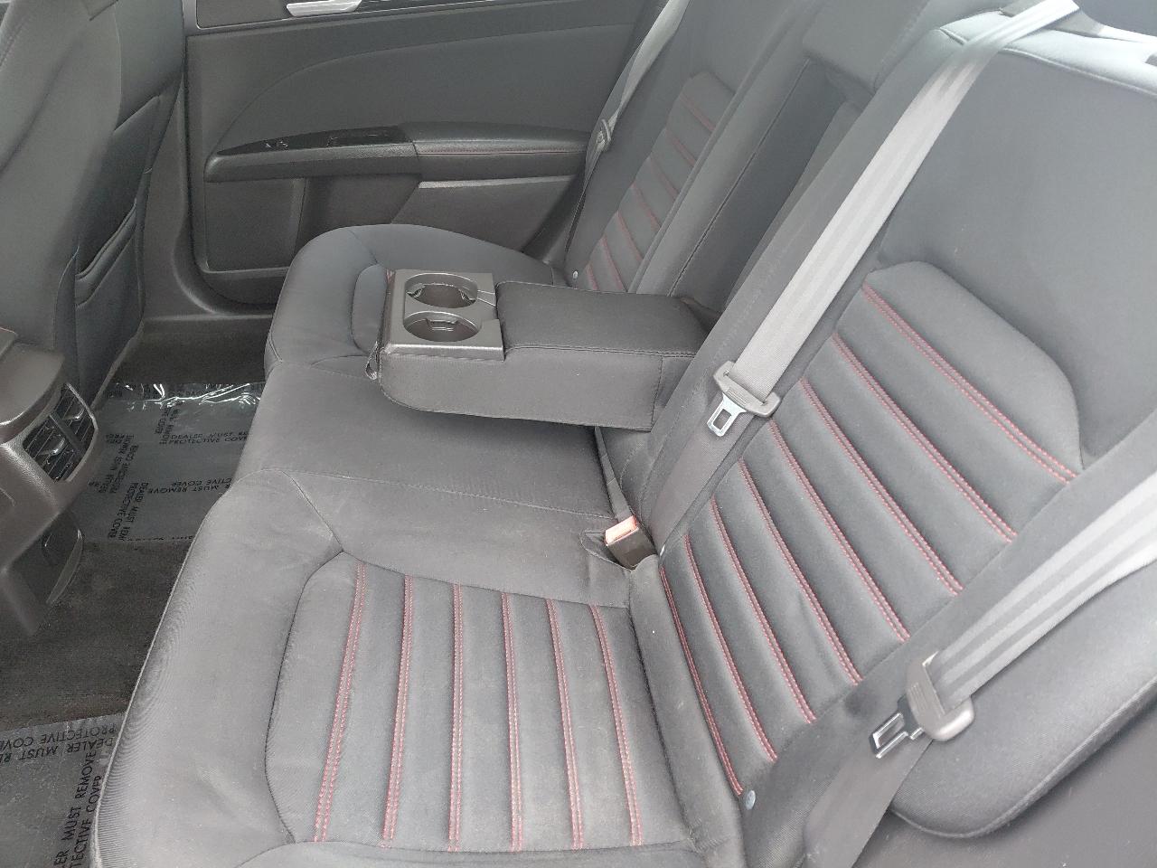 Ford Fusion 4dr Sdn SE FWD 2016