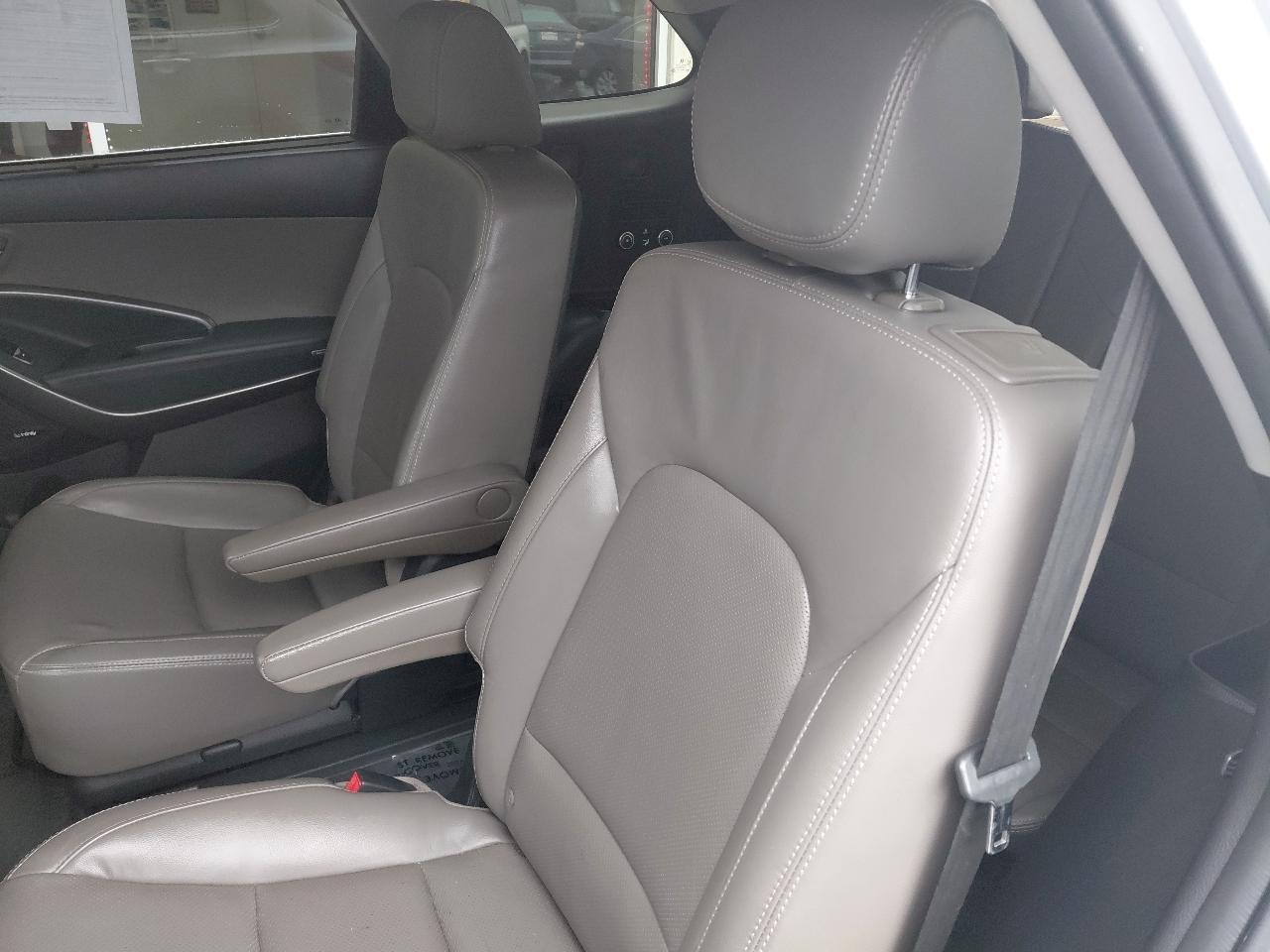 Hyundai Santa Fe FWD 4dr Limited 2016