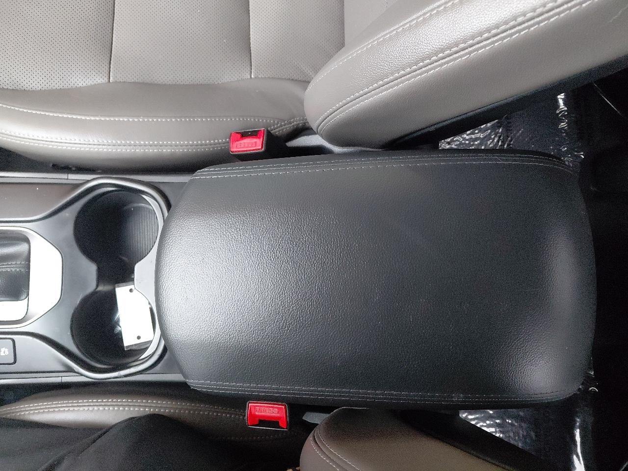 Hyundai Santa Fe FWD 4dr Limited 2016