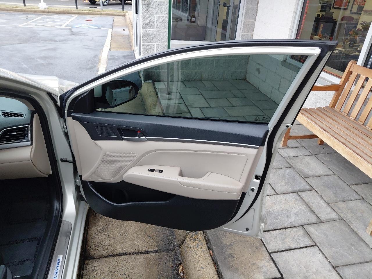 Hyundai Elantra Value Edition 2.0L Auto (Alabama) 2018