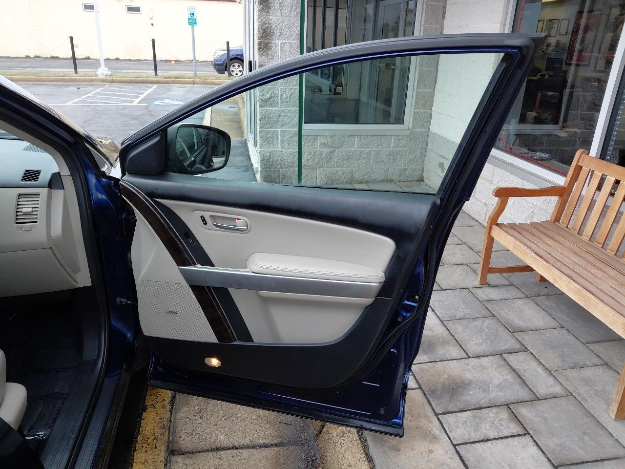 Mazda CX-9 AWD 4dr Grand Touring 2010