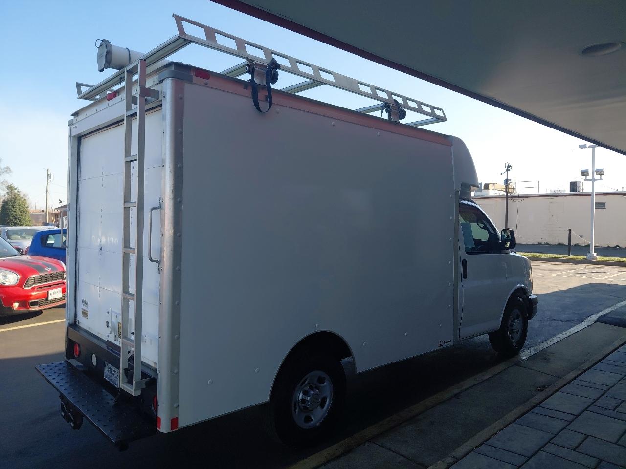 Chevrolet Express Commercial Cutaway 3500 Van 139" 2014