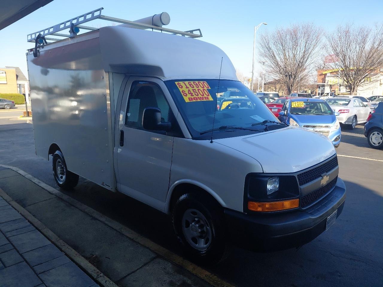 Chevrolet Express Commercial Cutaway 3500 Van 139" 2014