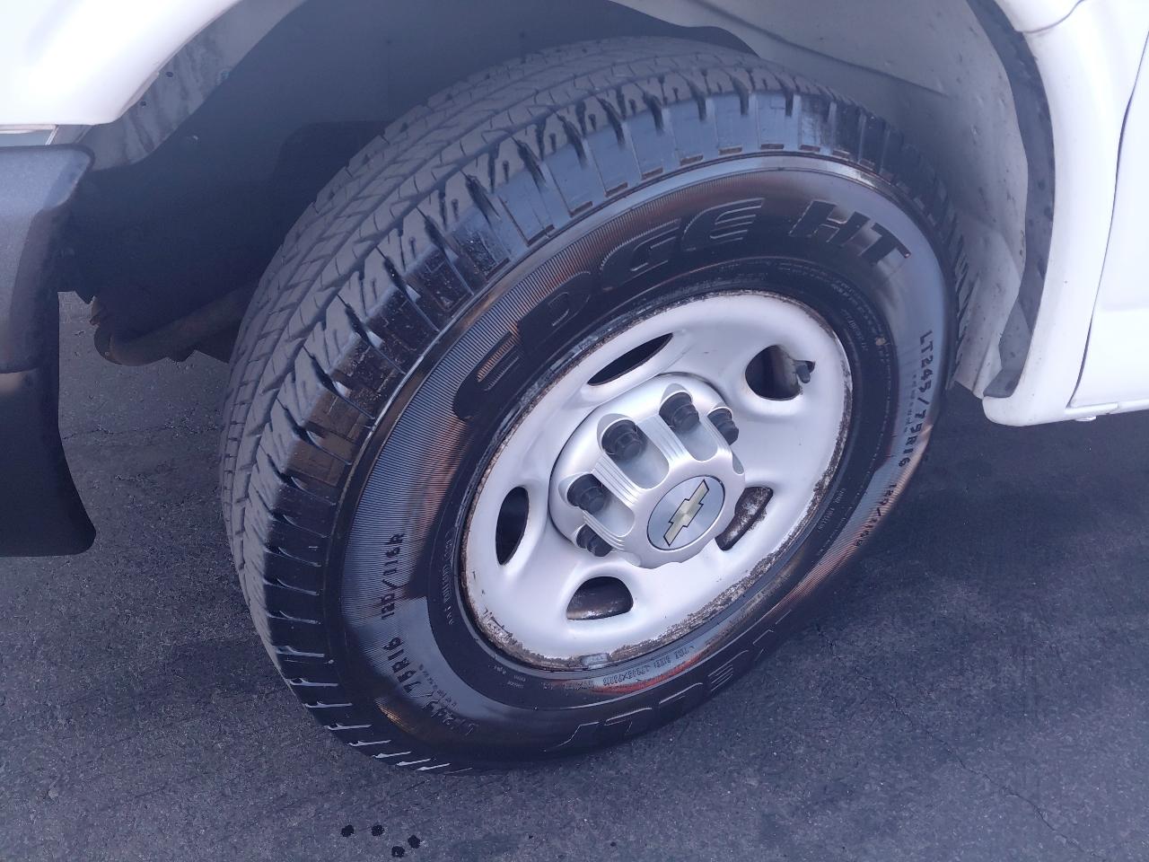 Chevrolet Express Commercial Cutaway 3500 Van 139" 2014