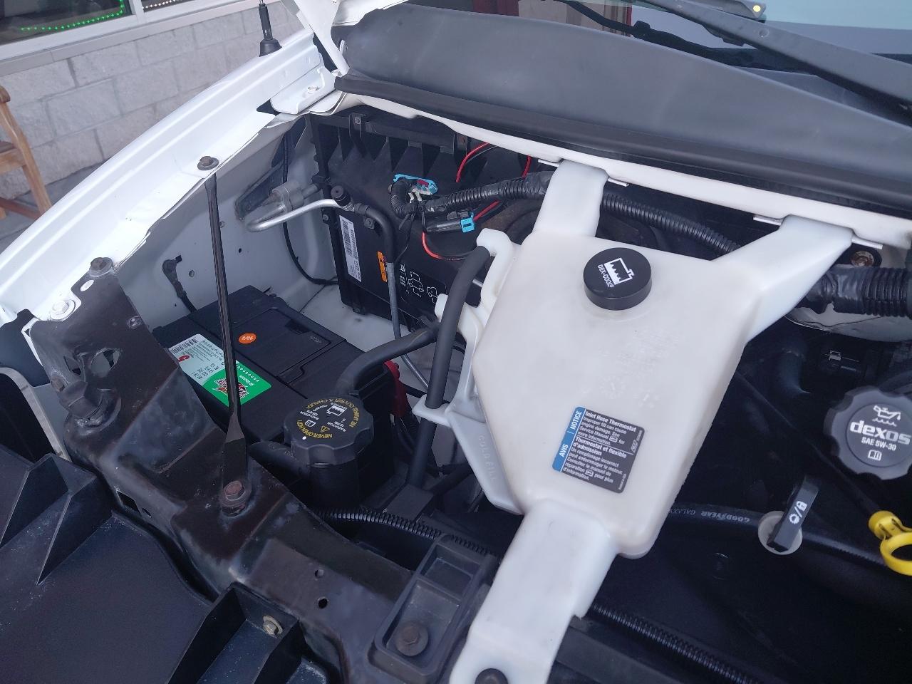 Chevrolet Express Commercial Cutaway 3500 Van 139" 2014