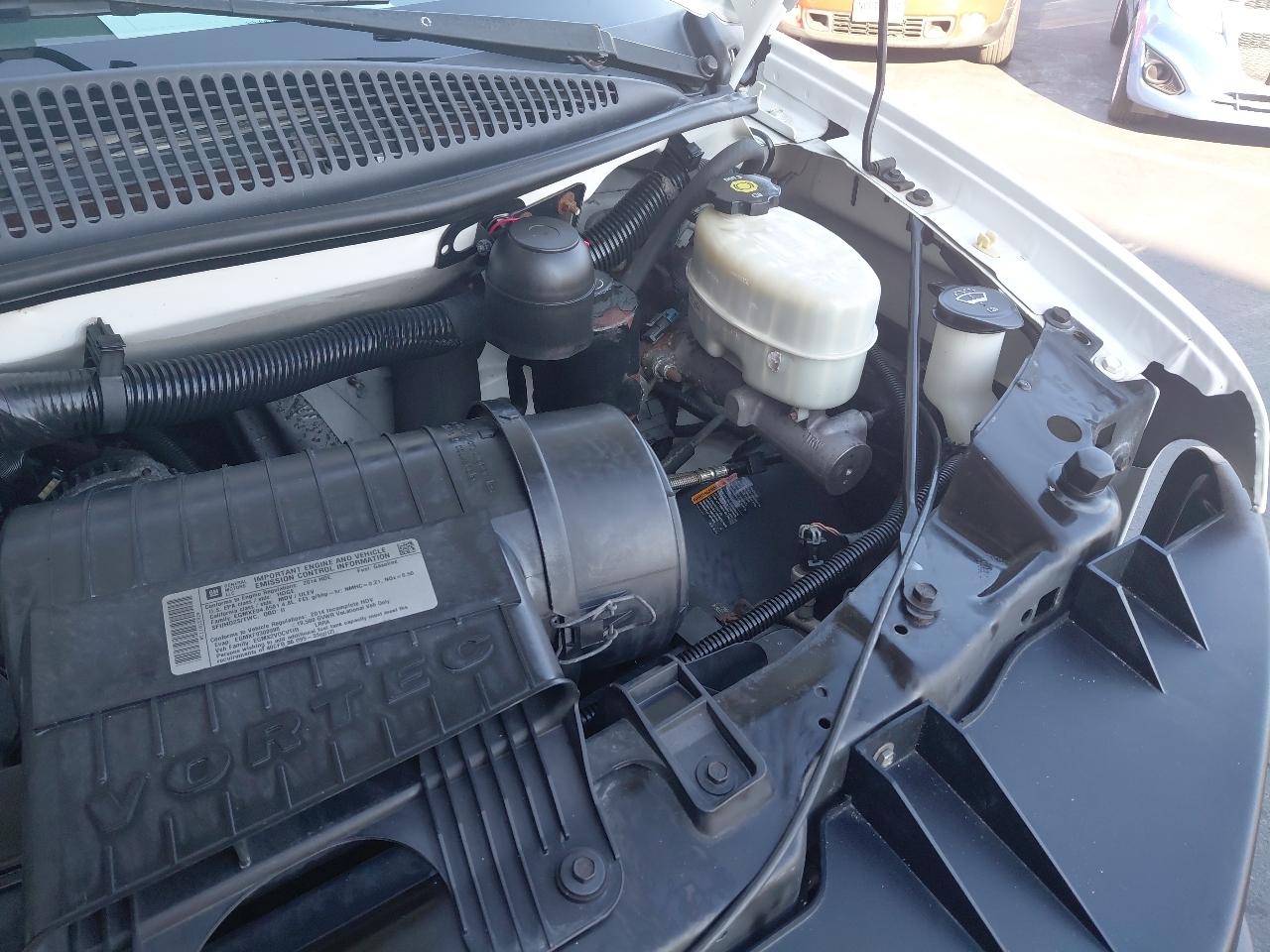 Chevrolet Express Commercial Cutaway 3500 Van 139" 2014