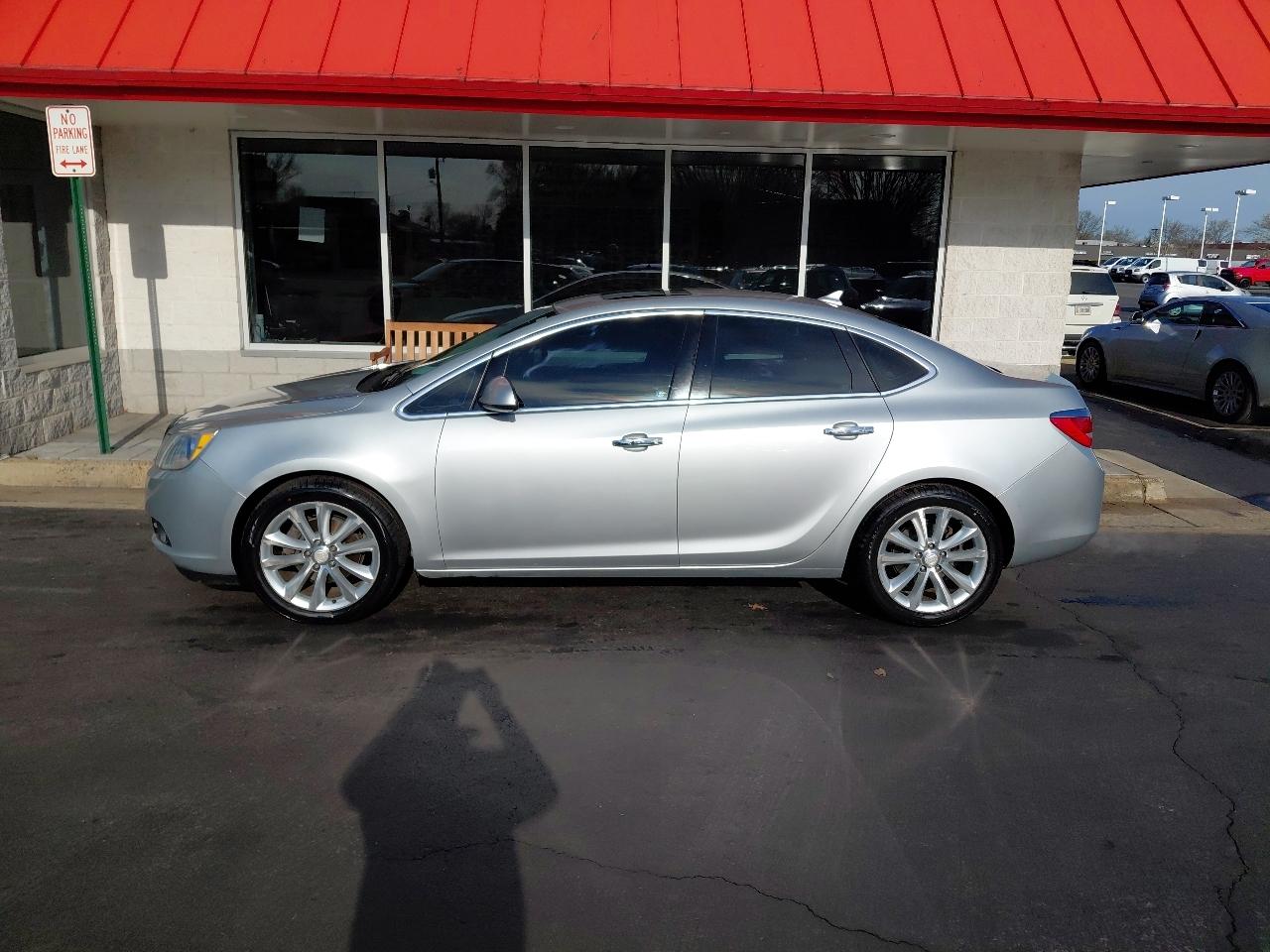 Buick Verano 4dr Sdn Leather Group 2014