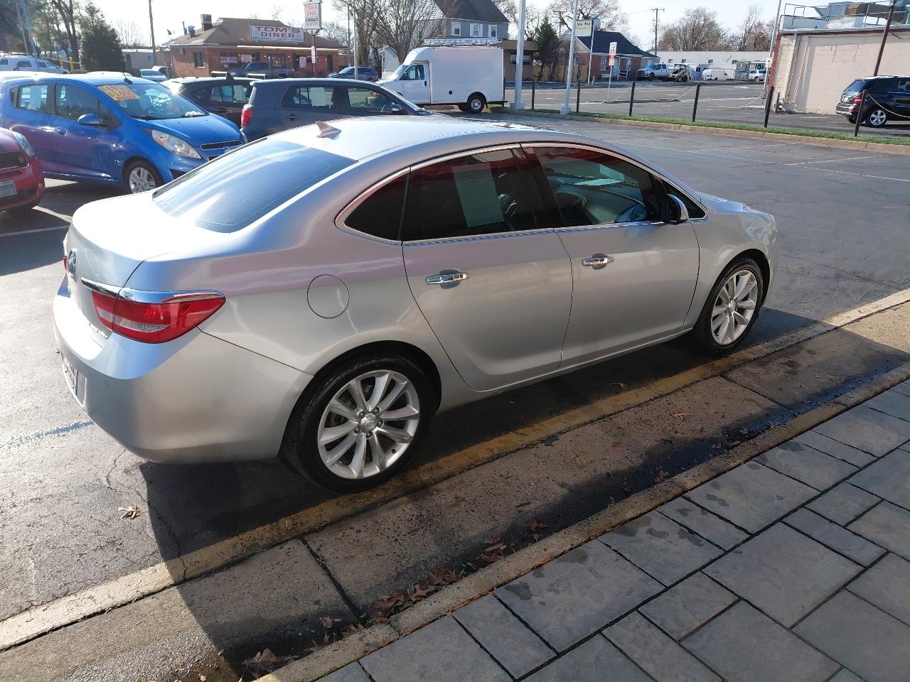 Buick Verano 4dr Sdn Leather Group 2014