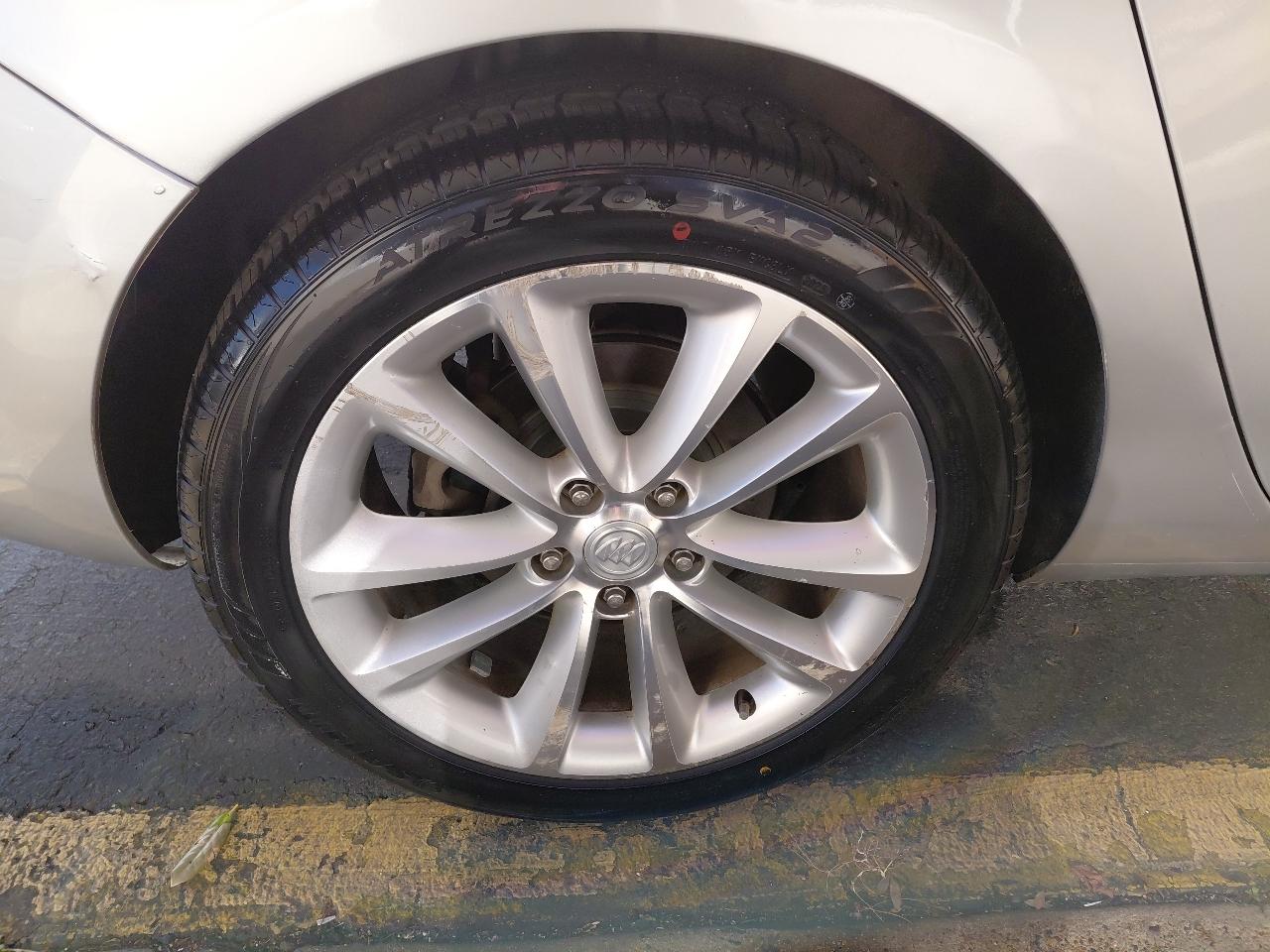 Buick Verano 4dr Sdn Leather Group 2014