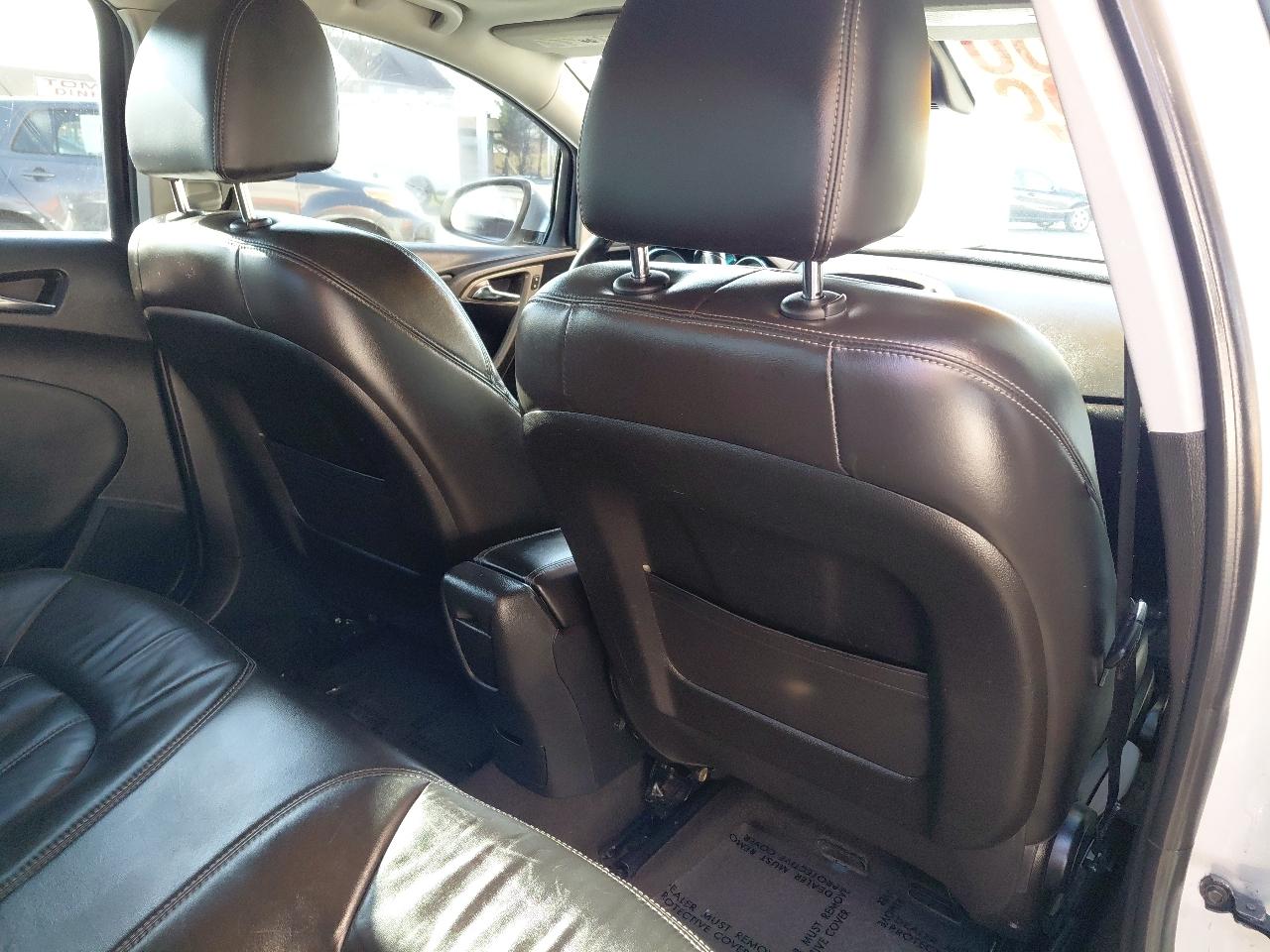 Buick Verano 4dr Sdn Leather Group 2014