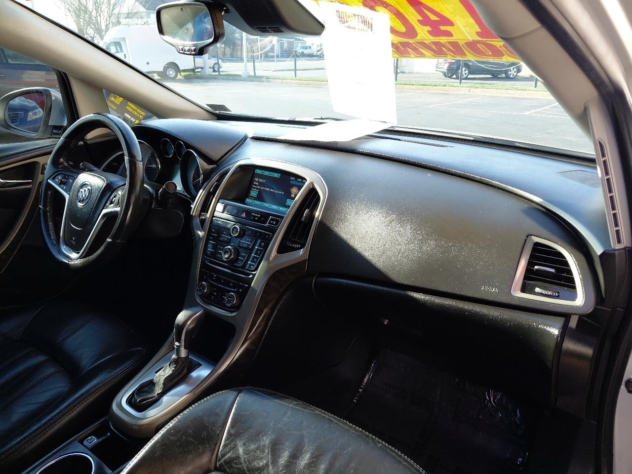 Buick Verano 4dr Sdn Leather Group 2014