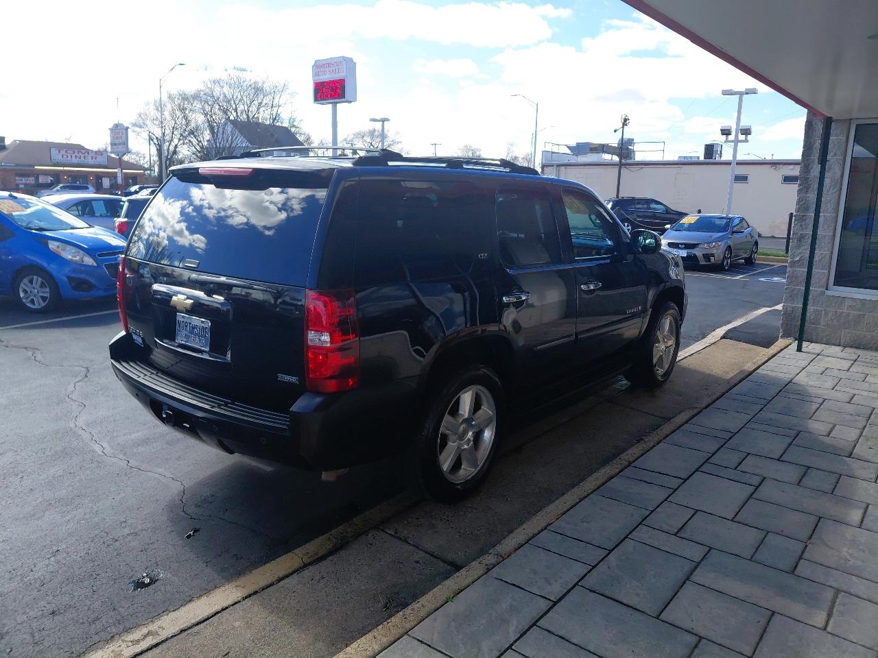 Chevrolet Tahoe 2WD 4dr 1500 LTZ 2007