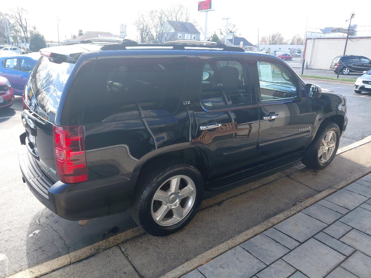 Chevrolet Tahoe 2WD 4dr 1500 LTZ 2007