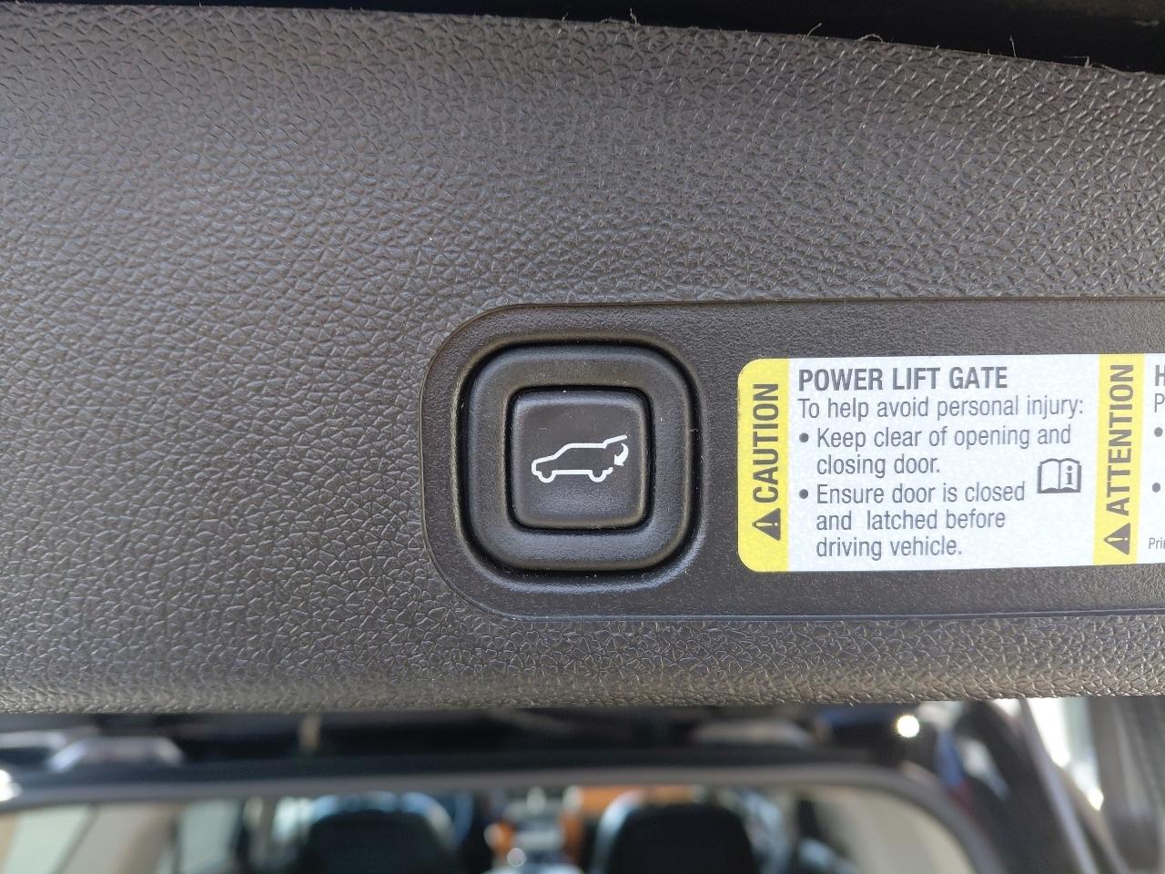 Chevrolet Tahoe 2WD 4dr 1500 LTZ 2007