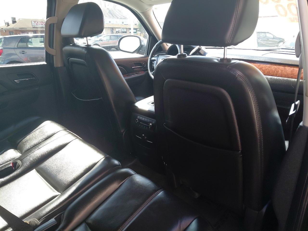 Chevrolet Tahoe 2WD 4dr 1500 LTZ 2007