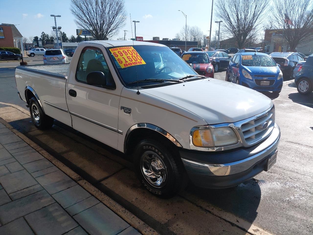 Ford F-150 Reg Cab 120" Lariat 1999