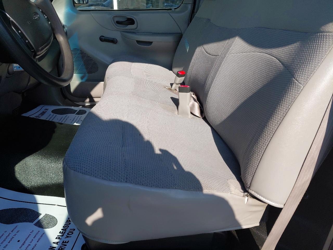 Ford F-150 Reg Cab 120" Lariat 1999