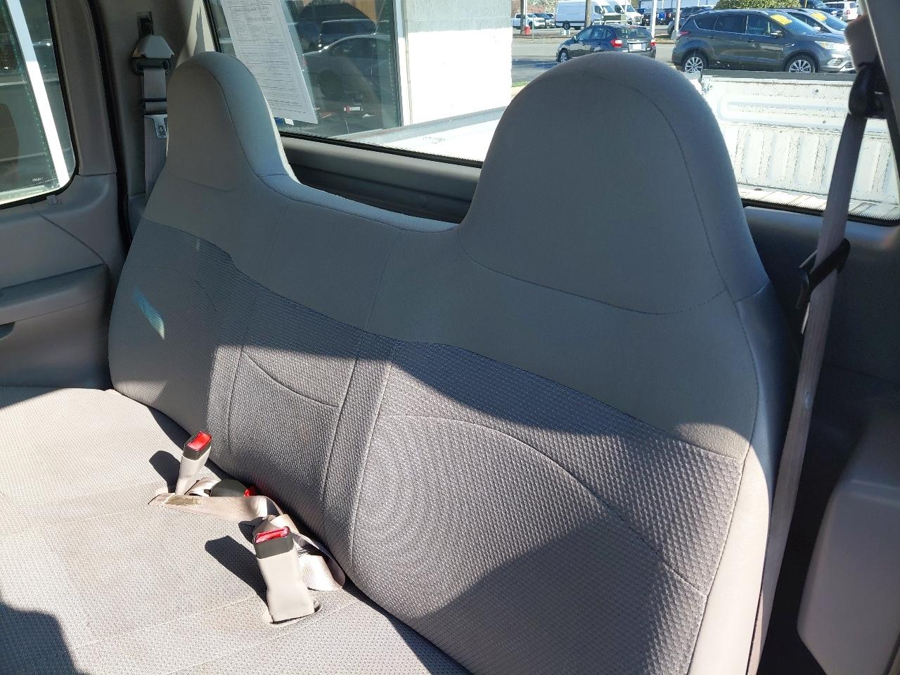 Ford F-150 Reg Cab 120" Lariat 1999