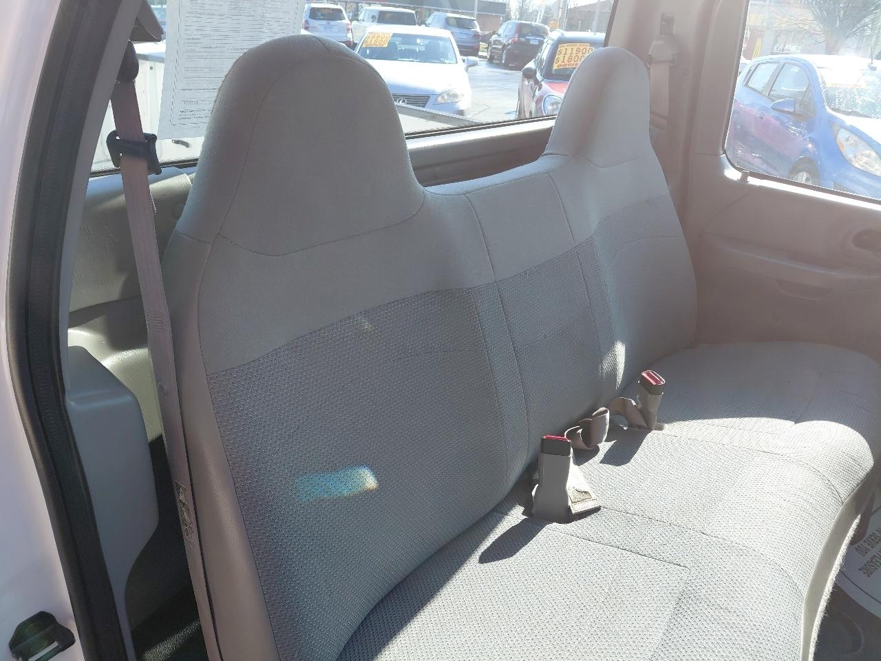 Ford F-150 Reg Cab 120" Lariat 1999