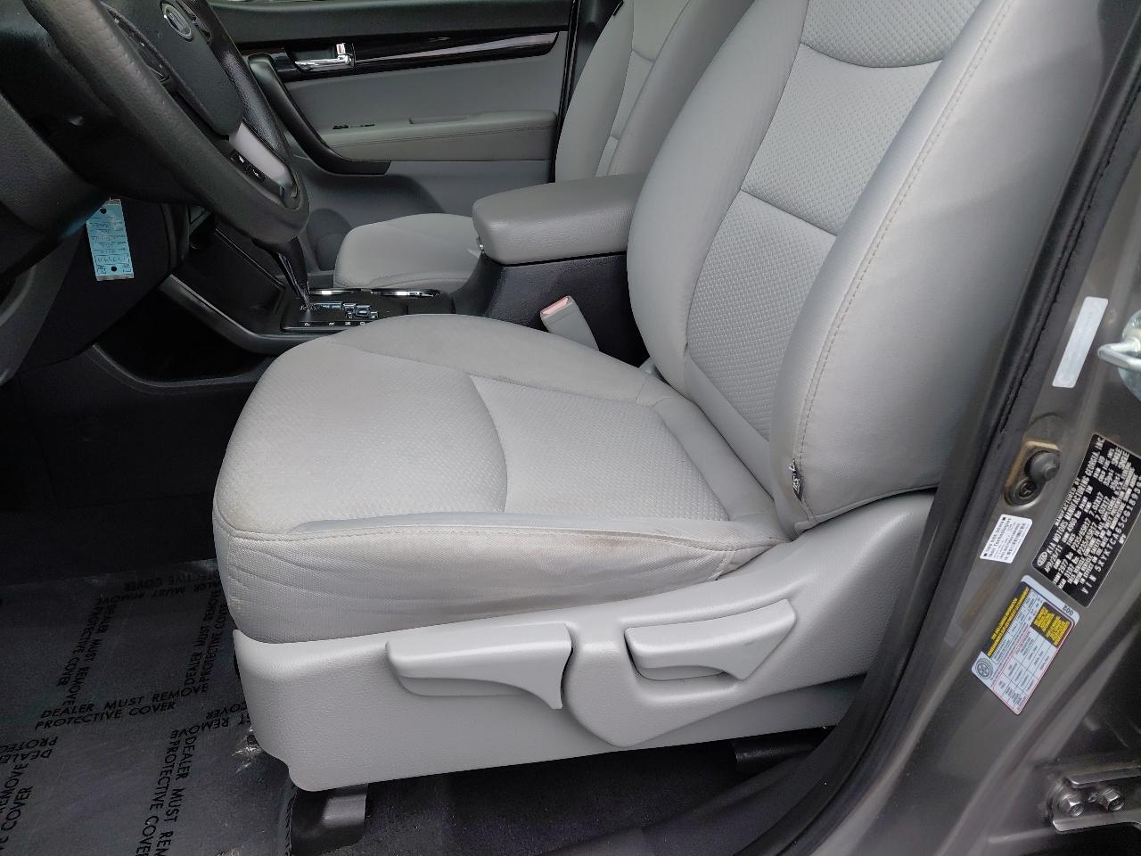 Kia Sorento AWD 4dr I4-GDI LX 2012