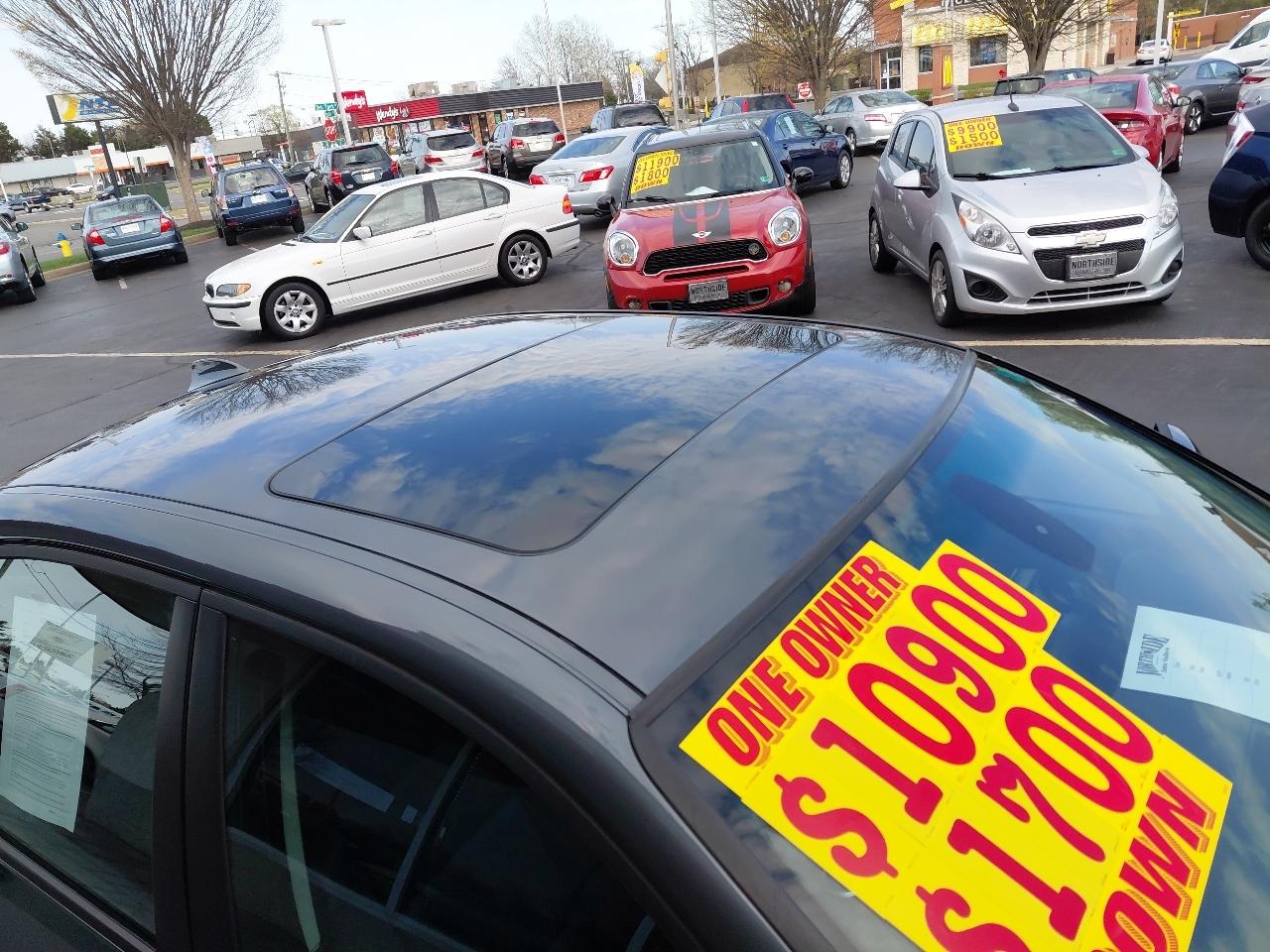 BMW 5 Series 4dr Sdn 528i RWD 2008