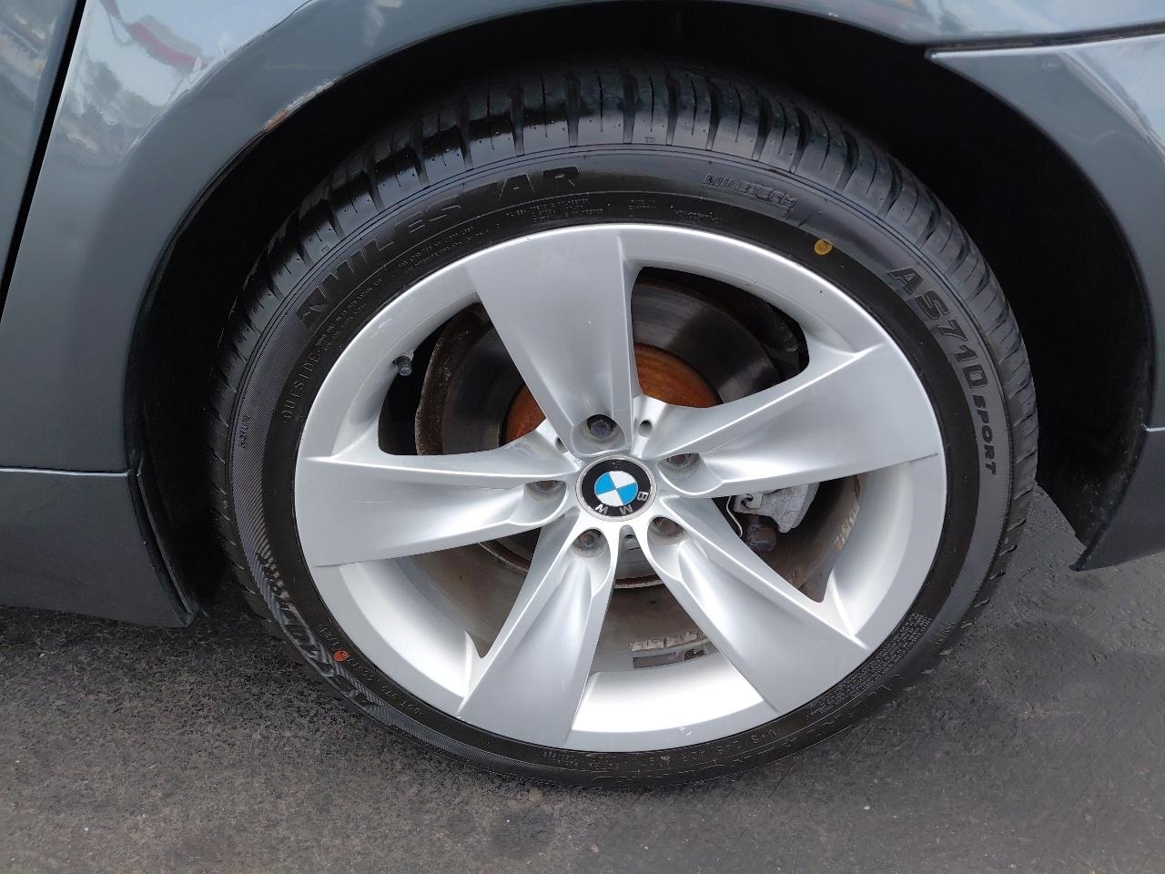 BMW 5 Series 4dr Sdn 528i RWD 2008