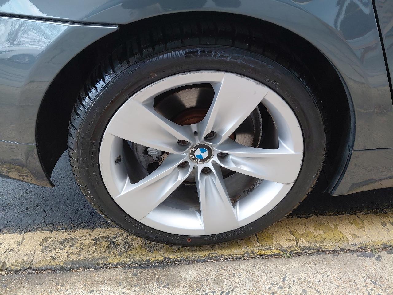 BMW 5 Series 4dr Sdn 528i RWD 2008