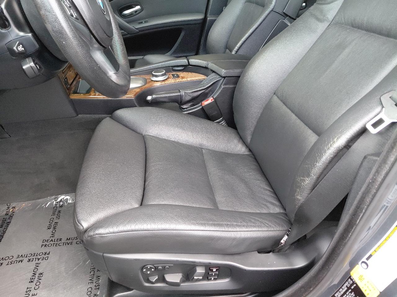 BMW 5 Series 4dr Sdn 528i RWD 2008