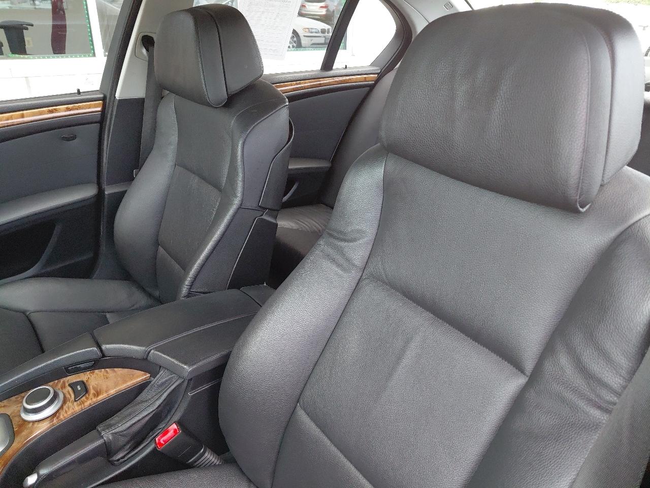 BMW 5 Series 4dr Sdn 528i RWD 2008