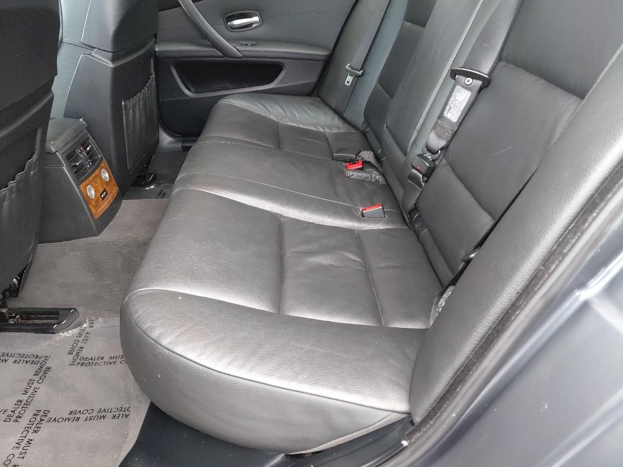 BMW 5 Series 4dr Sdn 528i RWD 2008