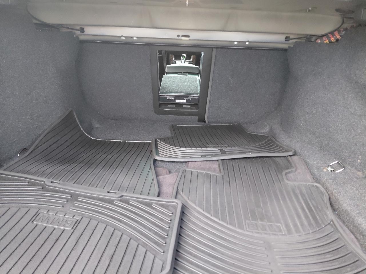 BMW 5 Series 4dr Sdn 528i RWD 2008