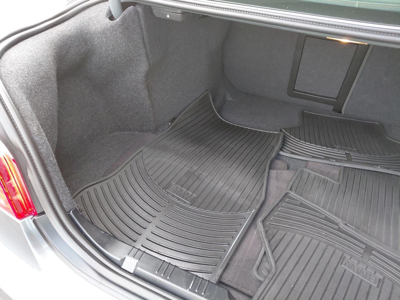 BMW 5 Series 4dr Sdn 528i RWD 2008