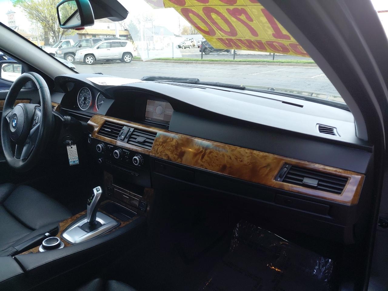 BMW 5 Series 4dr Sdn 528i RWD 2008