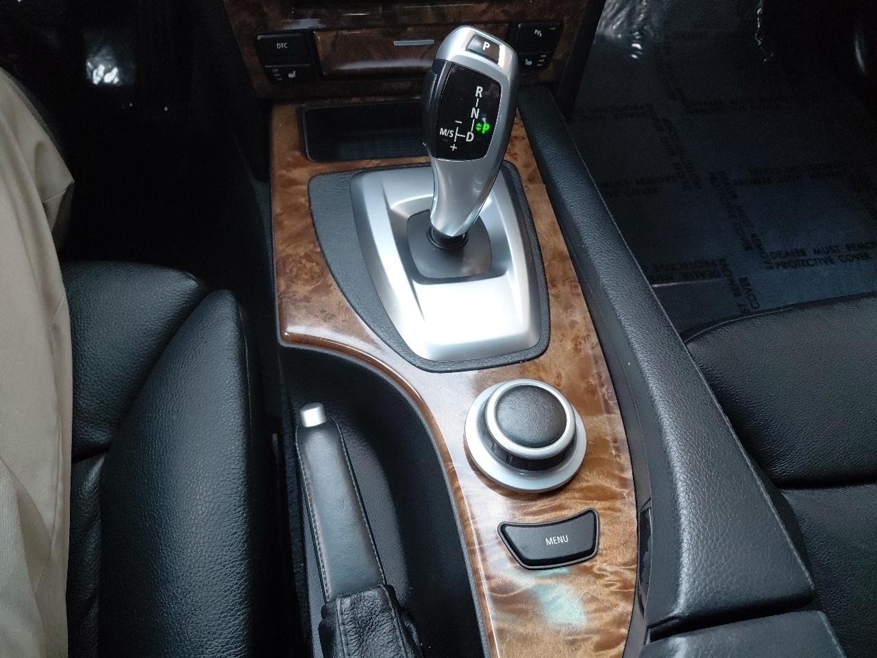 BMW 5 Series 4dr Sdn 528i RWD 2008