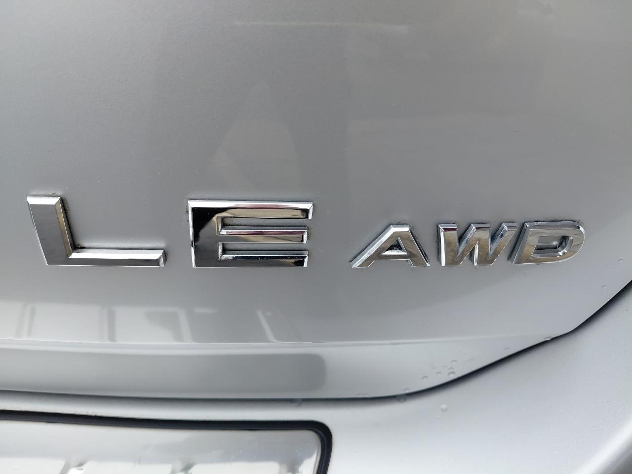 Nissan Murano AWD 4dr LE 2010