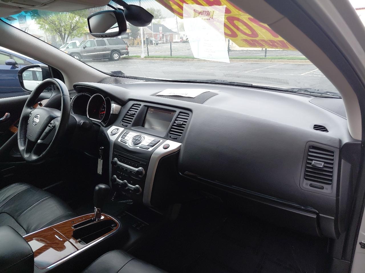 Nissan Murano AWD 4dr LE 2010