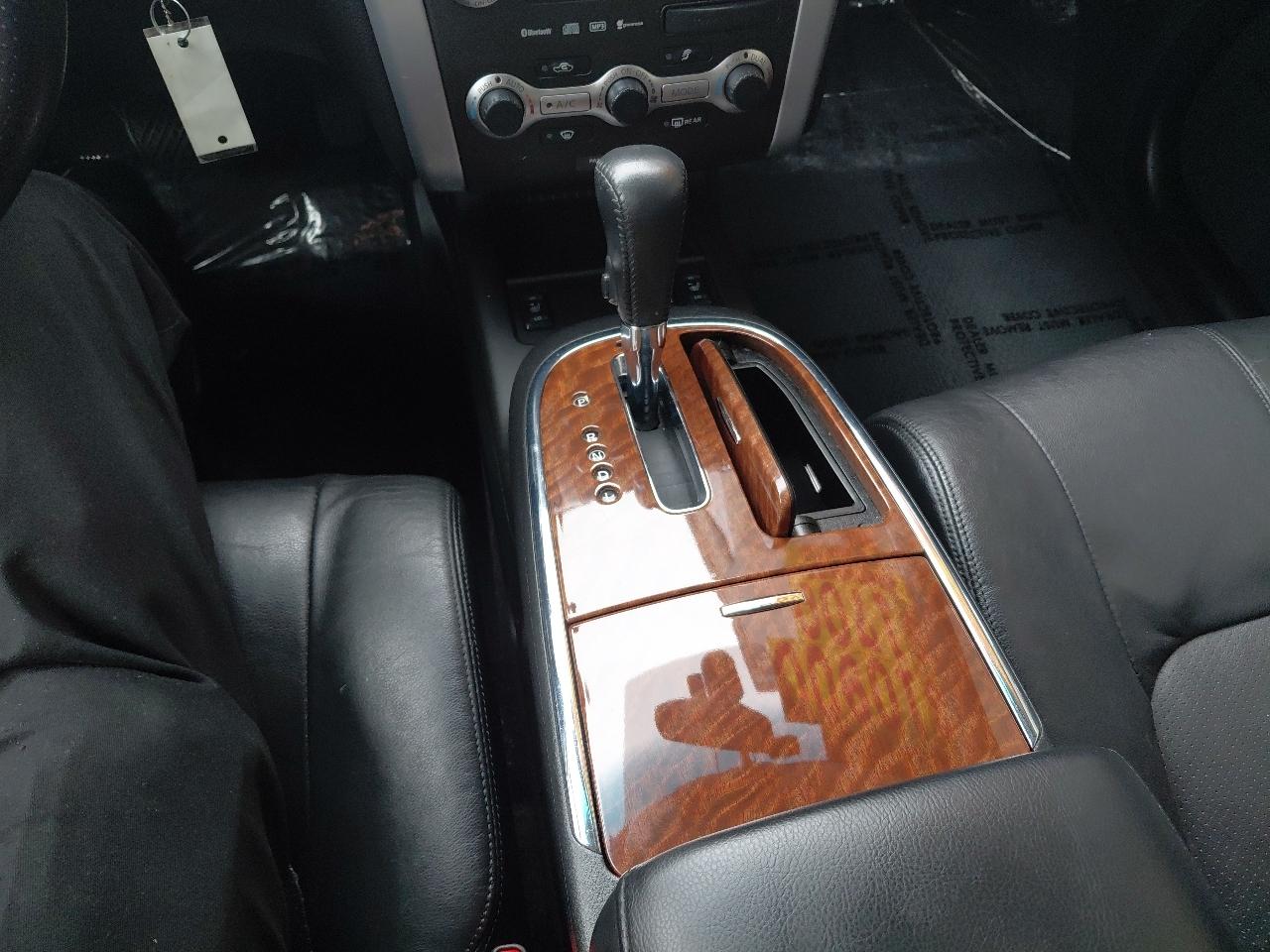 Nissan Murano AWD 4dr LE 2010