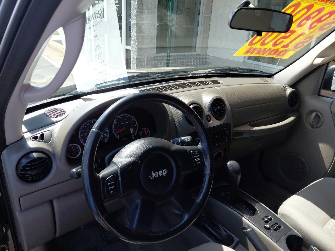 Jeep Liberty 4dr Sport 4WD 2005