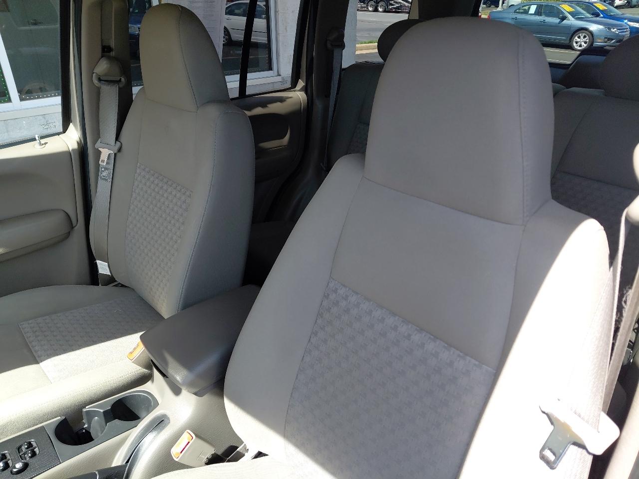 Jeep Liberty 4dr Sport 4WD 2005