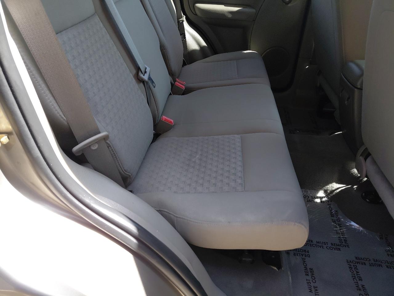 Jeep Liberty 4dr Sport 4WD 2005