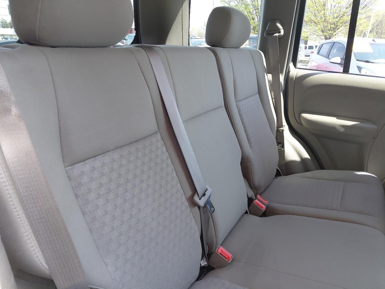 Jeep Liberty 4dr Sport 4WD 2005